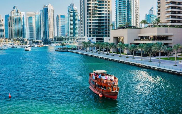 Dubai Marina cruise Dubai Marina cruise
